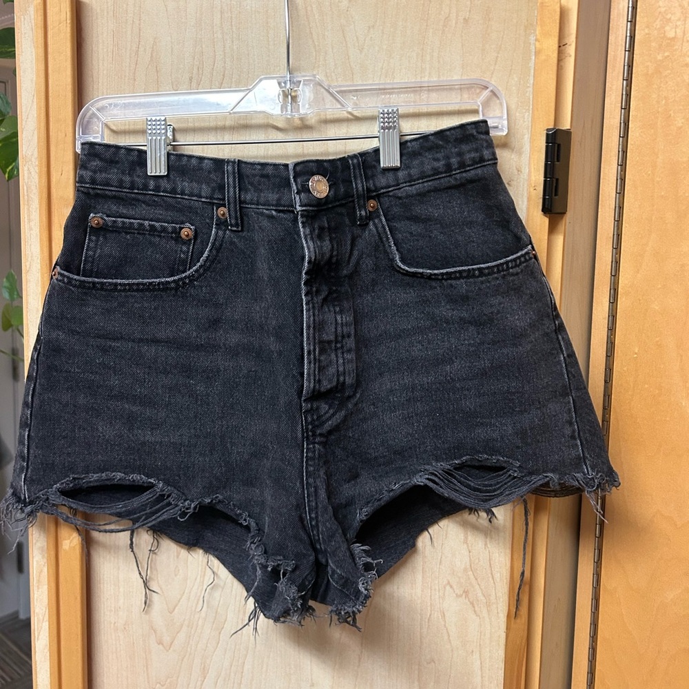 zara black jean shorts